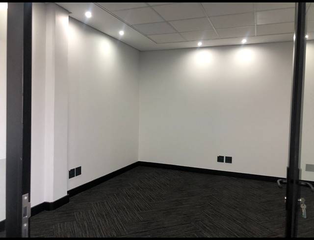 162M² OFFICE TO LET IN ROSEBANK